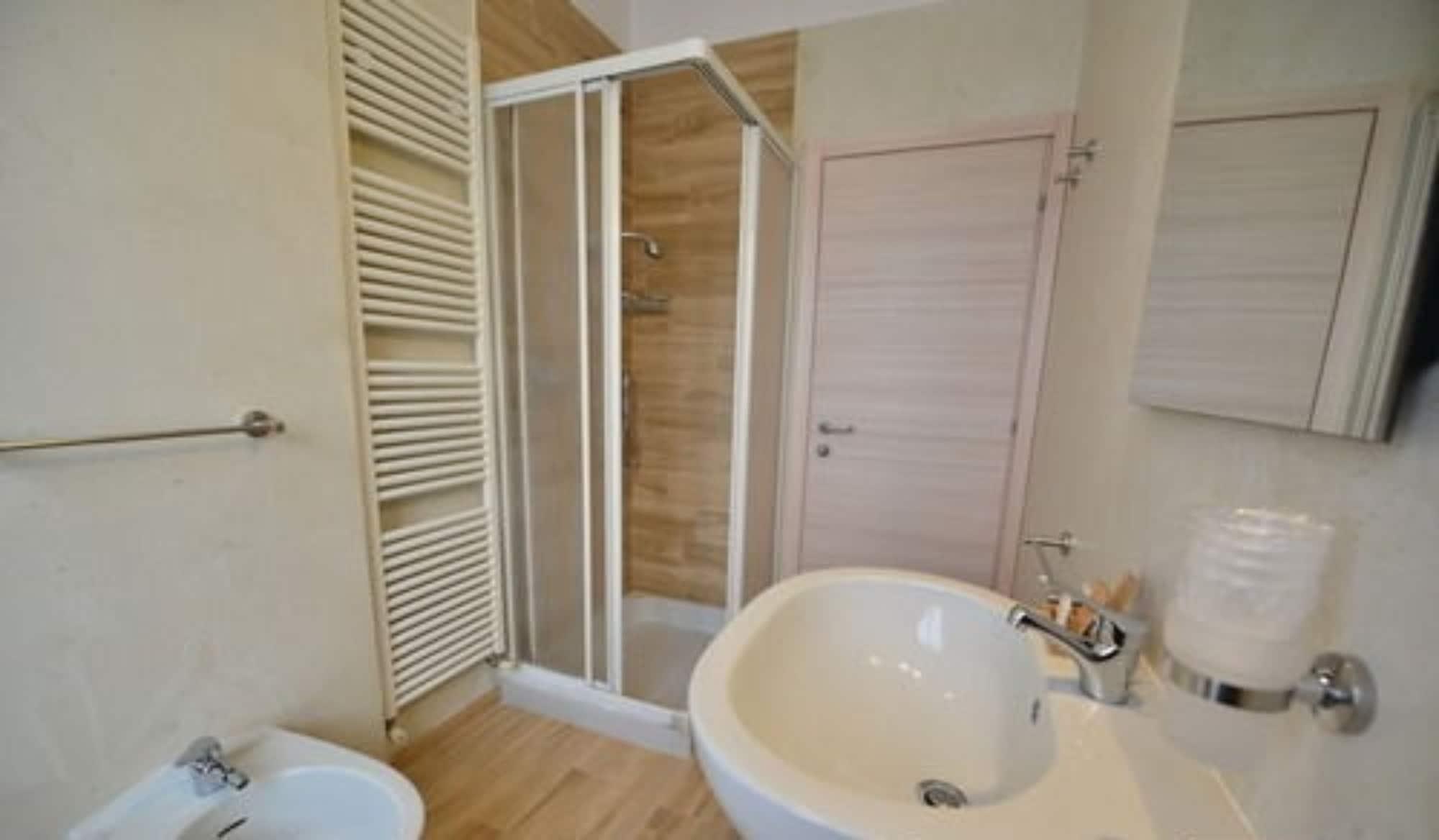 Hotel Bella Peschiera Peschiera del Garda Exteriör bild