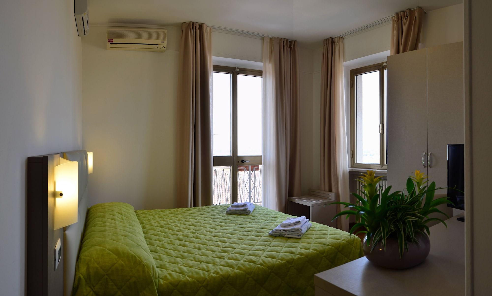 Hotel Bella Peschiera Peschiera del Garda Exteriör bild