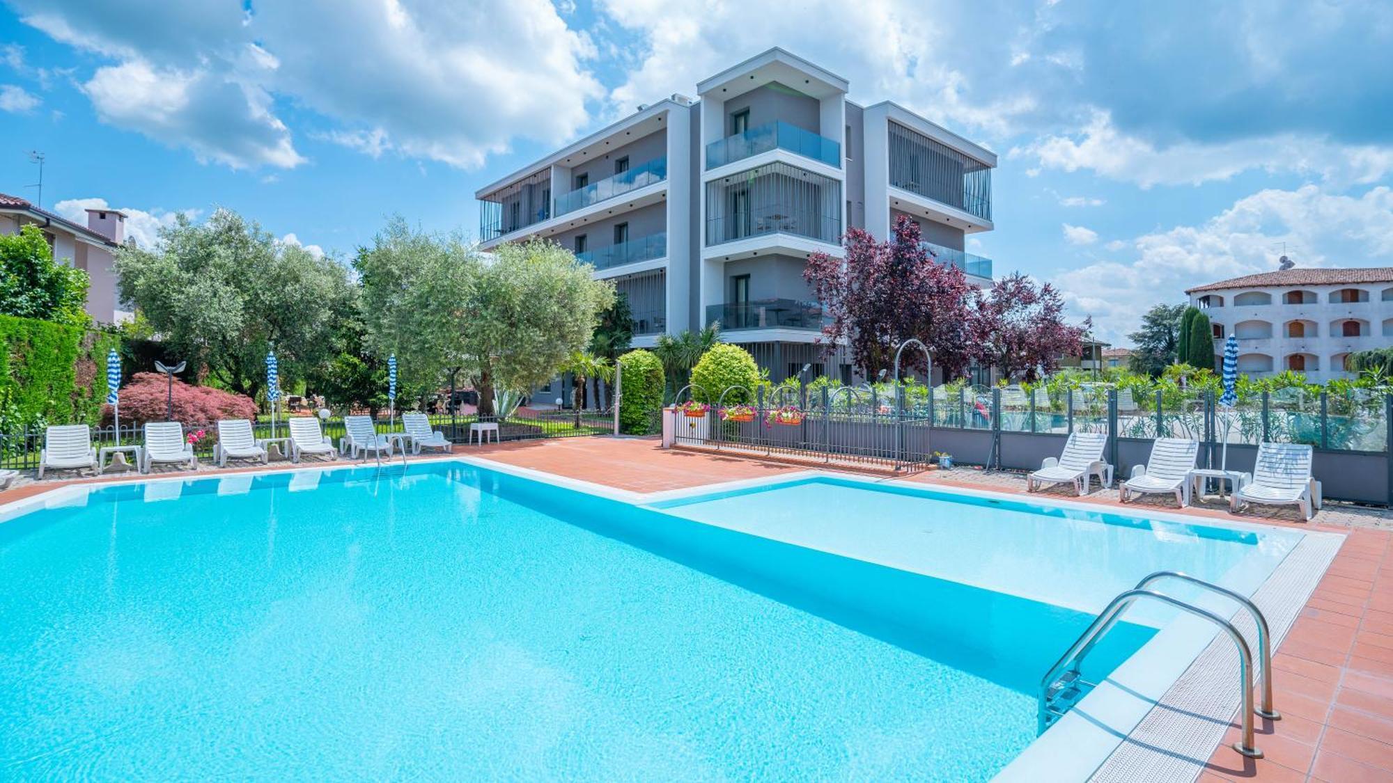 Hotel Bella Peschiera Peschiera del Garda Exteriör bild