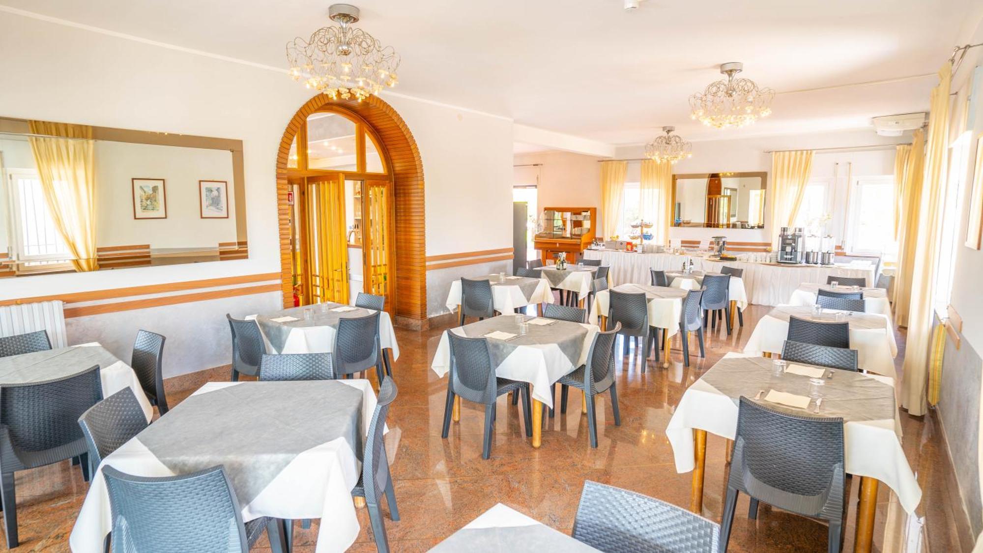 Hotel Bella Peschiera Peschiera del Garda Exteriör bild