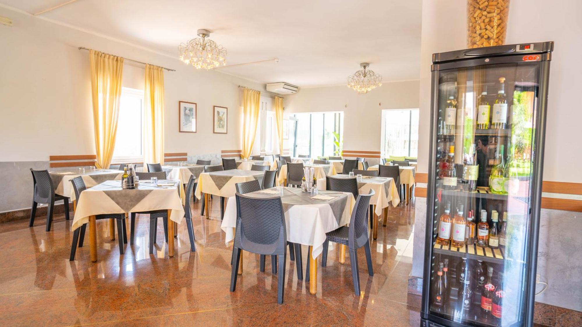 Hotel Bella Peschiera Peschiera del Garda Exteriör bild