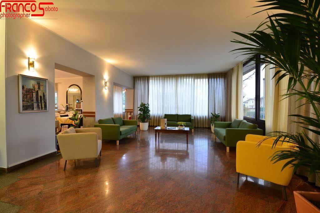 Hotel Bella Peschiera Peschiera del Garda Exteriör bild